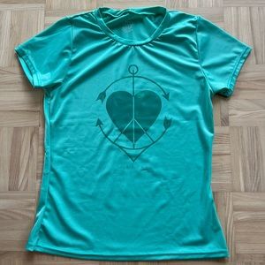 New w/o tag O’Neill mint swim top/rash guard